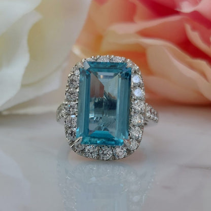 1960's Vintage Aquamarine and Diamond Cluster Ring