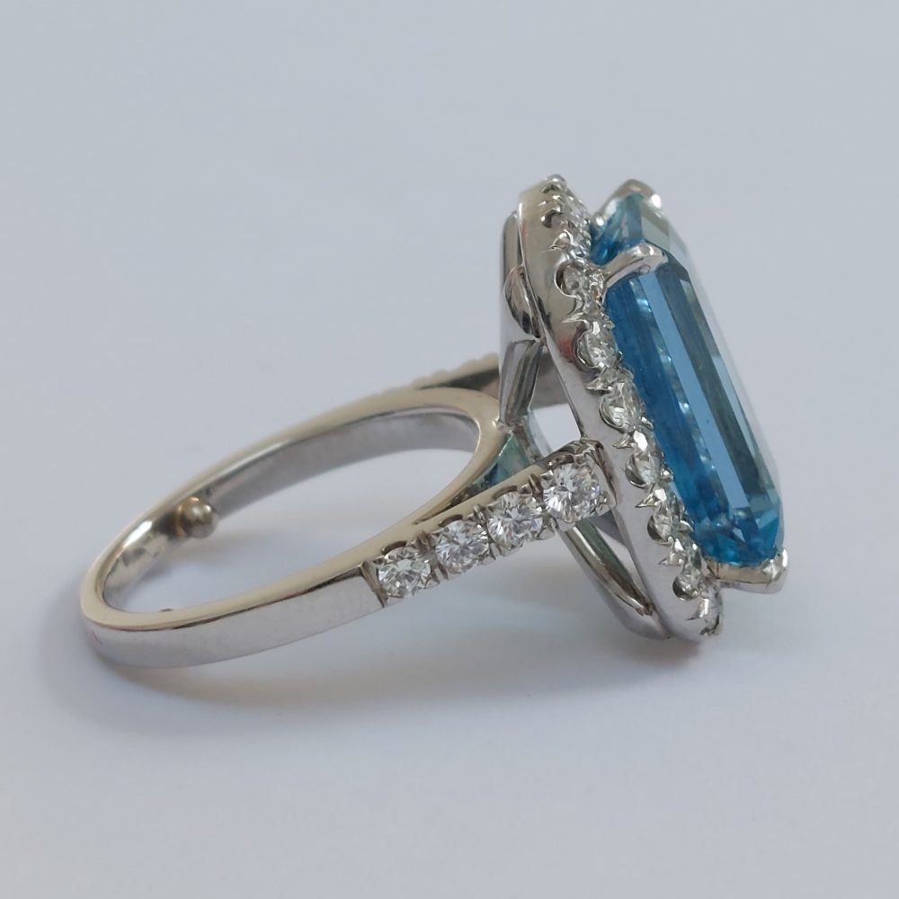Vintage Aquamarine and Diamond Cluster Ring
