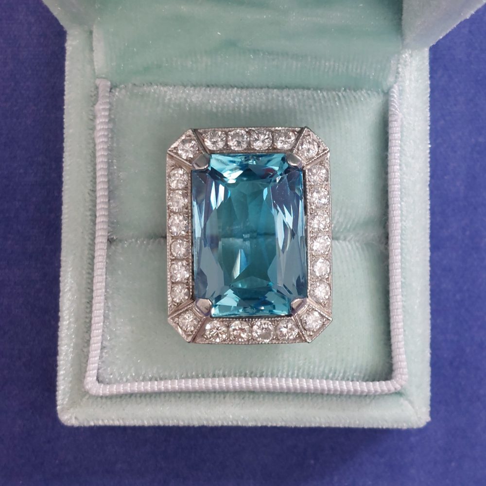 Vintage Aquamarine and Diamond Dress Ring, 20cts