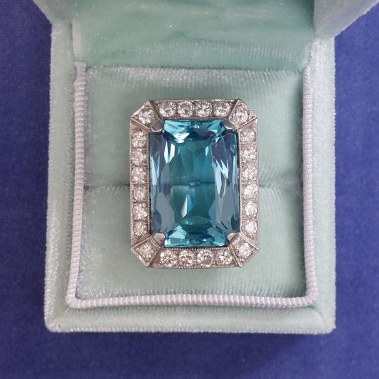 Vintage Aquamarine and Diamond Dress Ring, 20cts