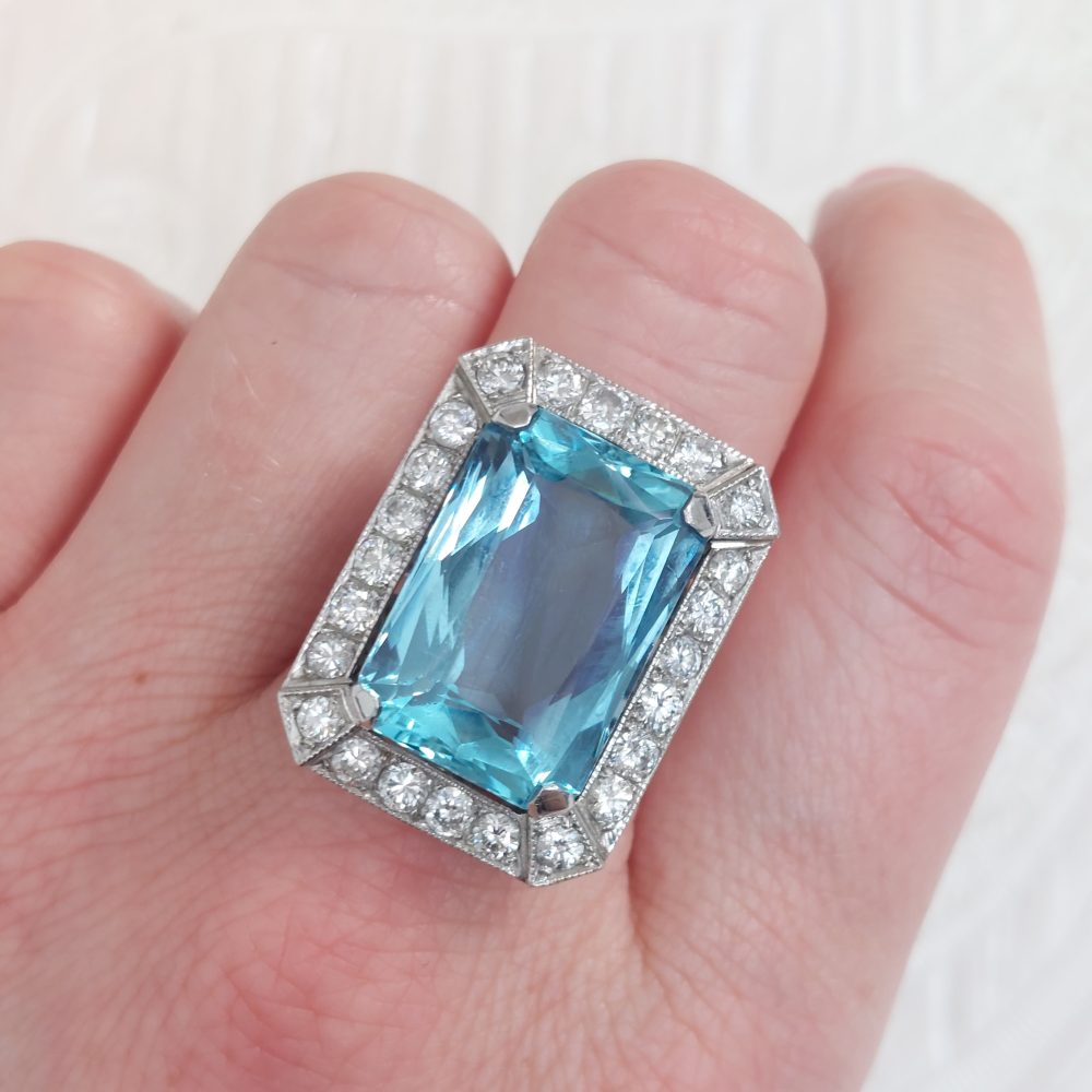 Vintage Aquamarine and Diamond Dress Ring, 20cts