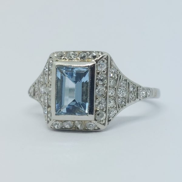 Vintage Aquamarine and Diamond Ring