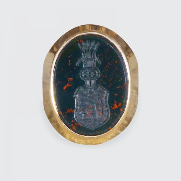 Vintage Carved Bloodstone 18ct Gold Signet Ring