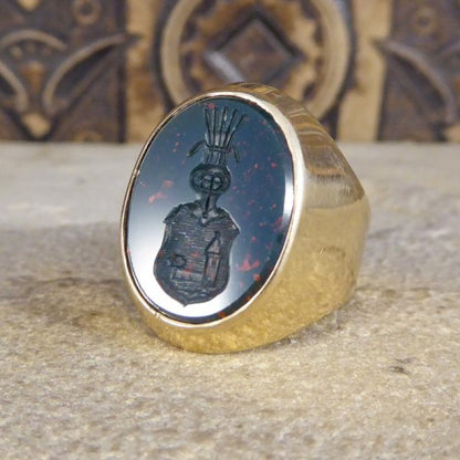 Vintage Carved Bloodstone 18ct Gold Signet Ring