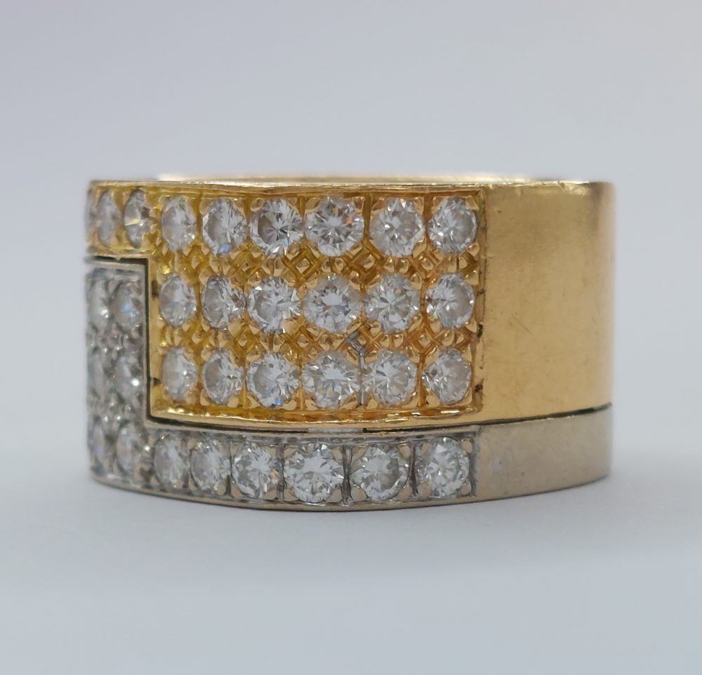 Vintage Diamond and Bi Colour 18ct Gold Band Ring, 2.50 carats