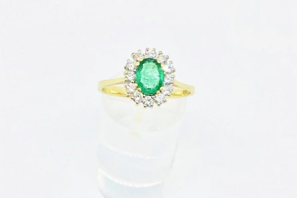 Vintage Emerald and Diamond Gold Cluster Ring