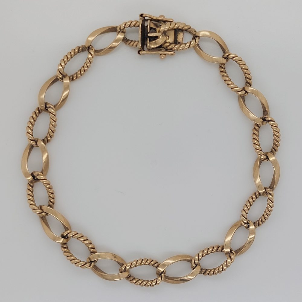 Vintage Fancy Open Curb Link Gold Bracelet