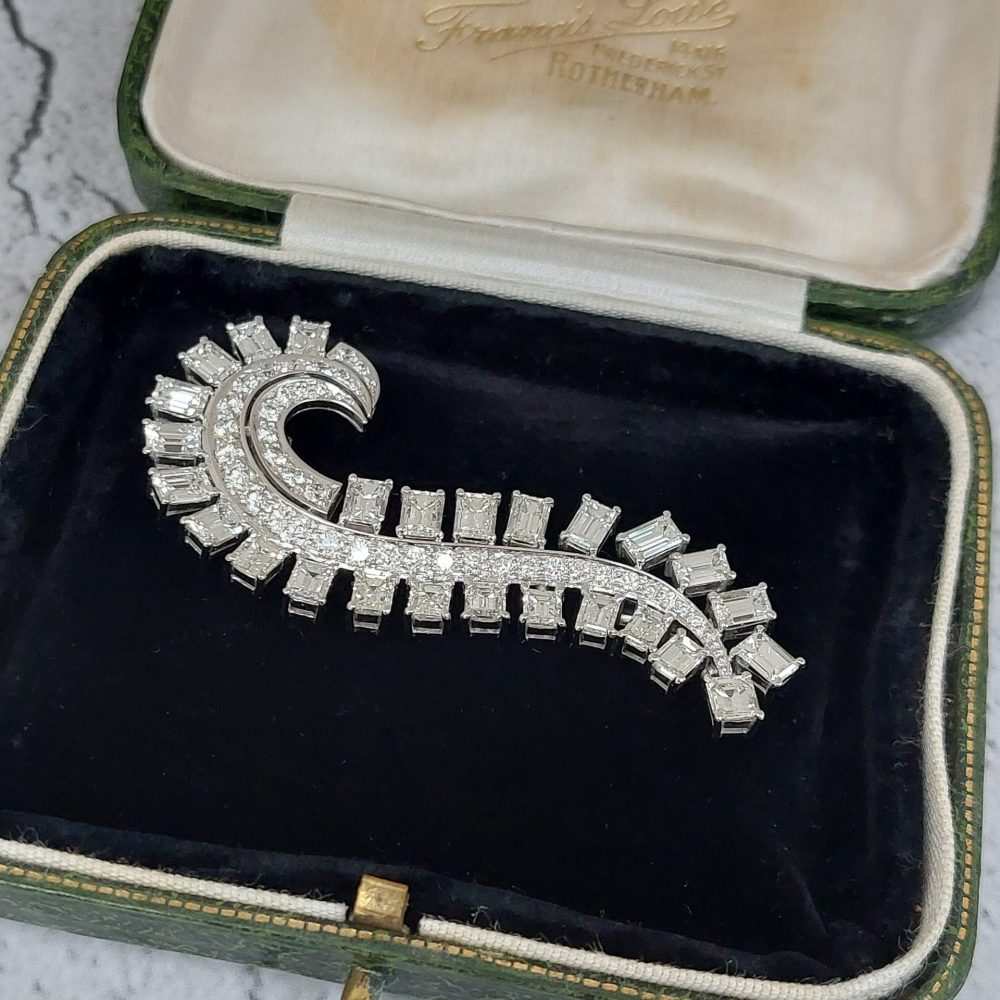 Vintage Stylized 8.50ct Diamond feather Brooch