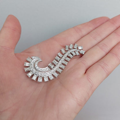 Vintage Stylized 8.50ct Diamond feather Brooch