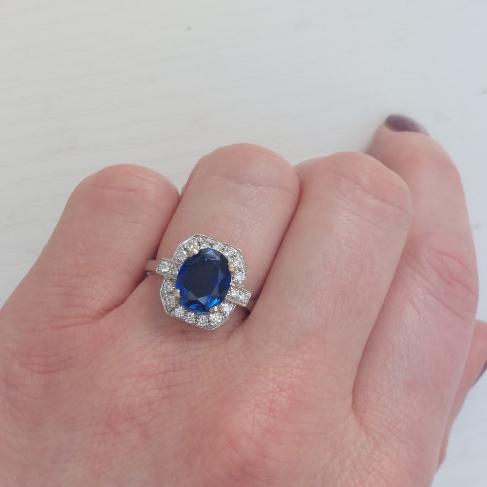 Vintage Tanzanite and Diamond Cluster Ring, 4cts