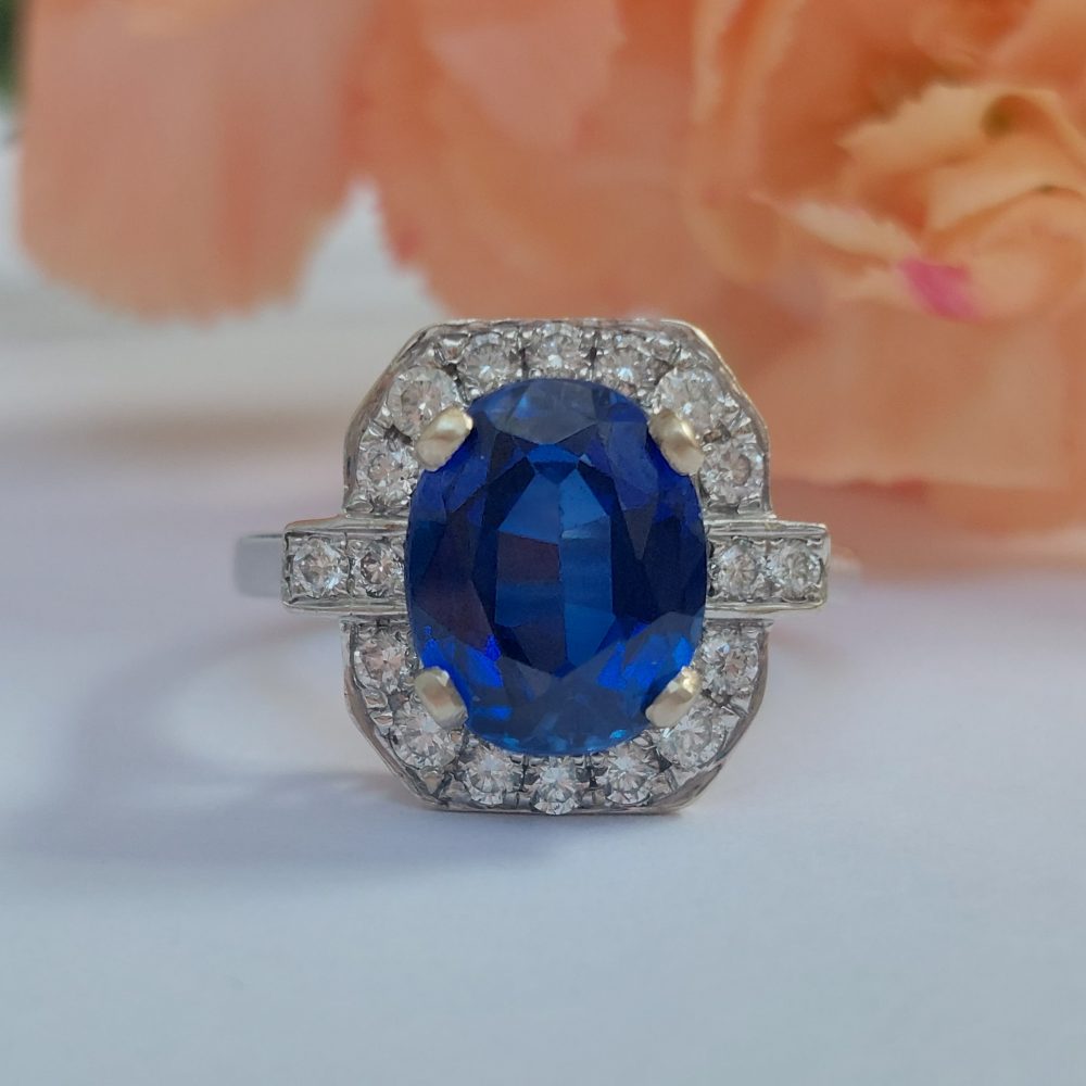Vintage Tanzanite and Diamond Cluster Ring, 4cts