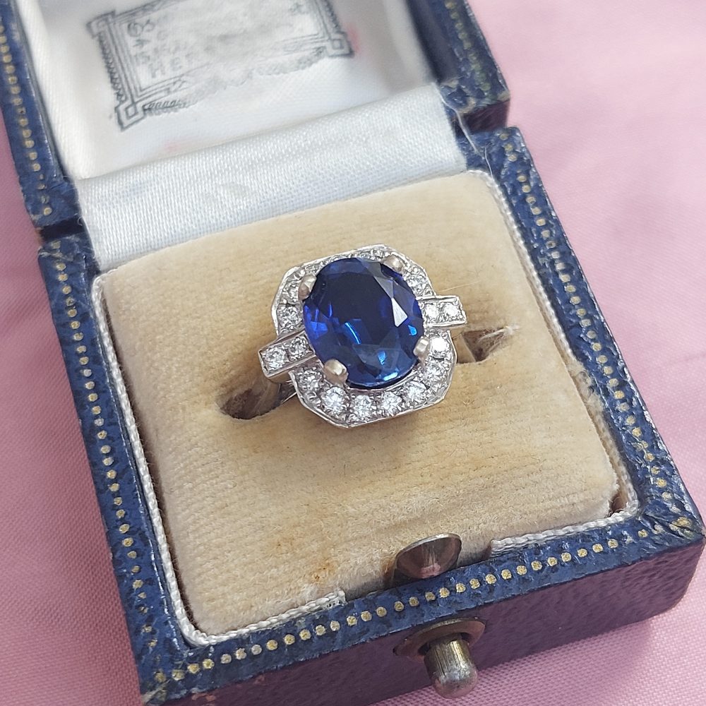 Vintage Tanzanite and Diamond Cluster Ring, 4cts
