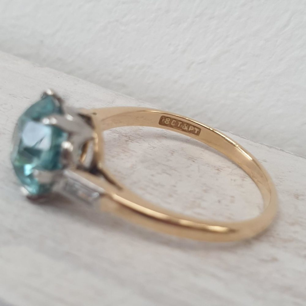 Vintage Zircon and Diamond 18ct Gold Platinum Ring