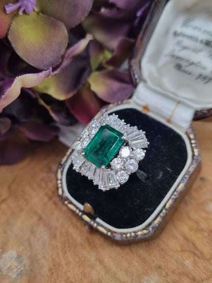 Vintage 1950s Colombian Emerald and Diamond Ballerina Cluster Ring