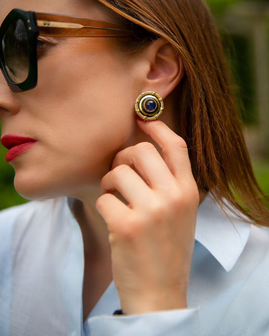 Sapphire earrings in gold