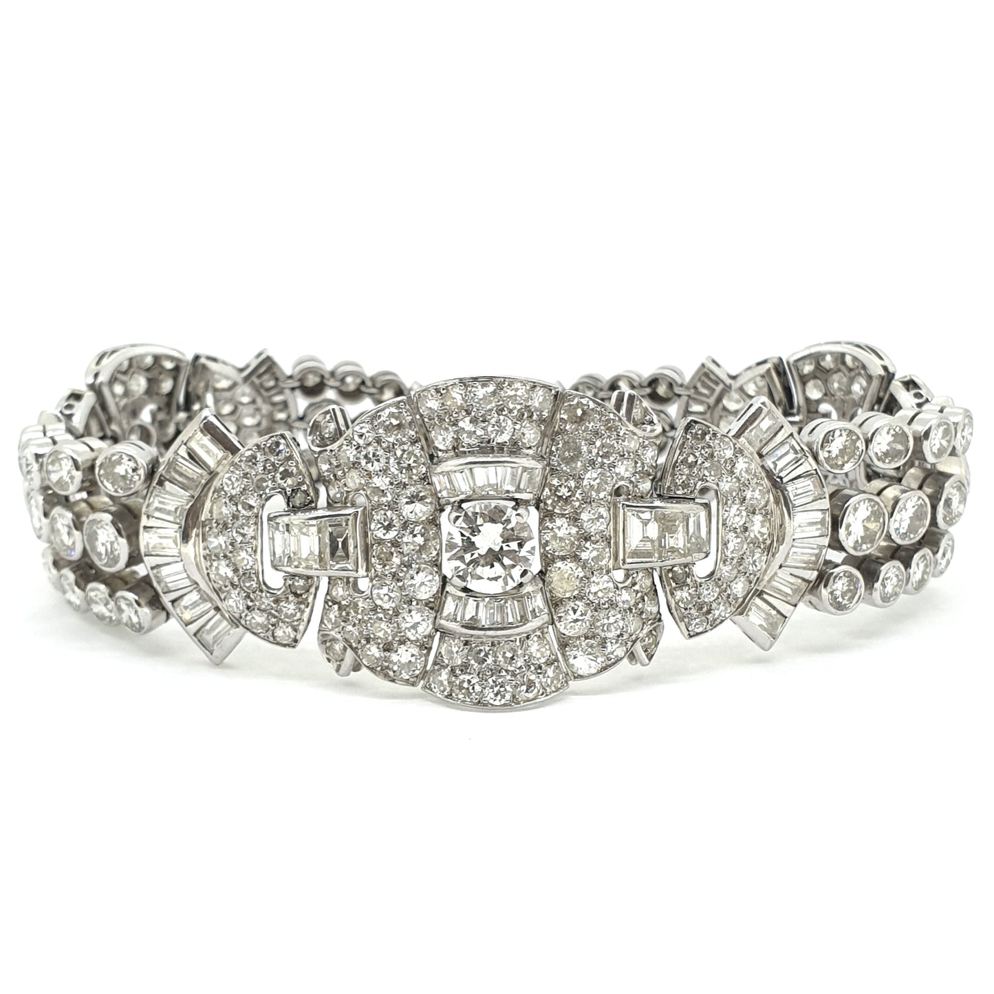 Art Deco Diamond Bracelet 14 carats