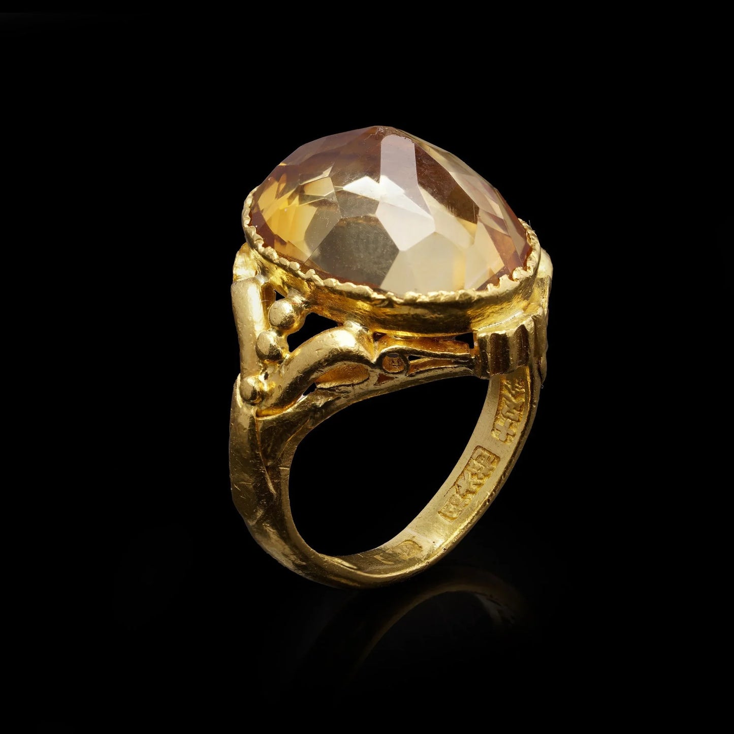 Chinese 23kt Yellow Gold Ring with Citrine