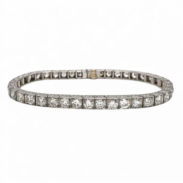 Antique Vintage Art Deco 10ct Diamond Line Bracelet in Platinum