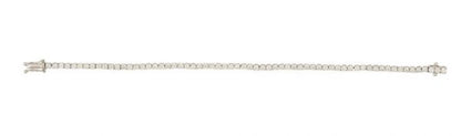 Diamond Line Bracelet, 4.01 carat total, 18ct White Gold