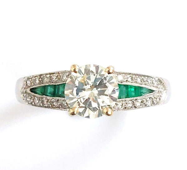 diamond and emerald engagement ring deco