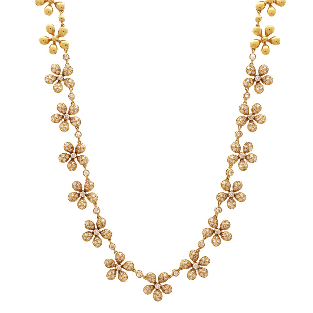 Diamond necklace in yellow gold