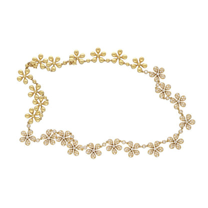 Diamond necklace in yellow gold