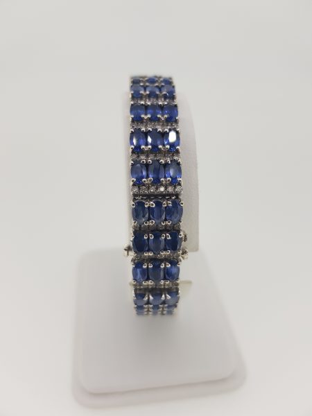 Oval Cut Sapphire and Diamond Bracelet in 14ct Gold, 12.00 carat total