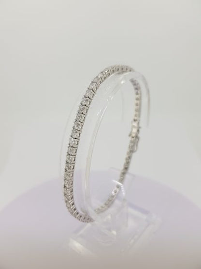 Diamond Line Bracelet in 18ct White Gold; 5.40 carat total