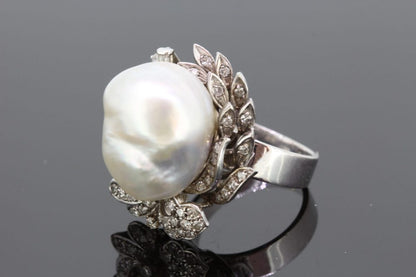 Contemporary South Sea Pearl and Diamond Dress Ring