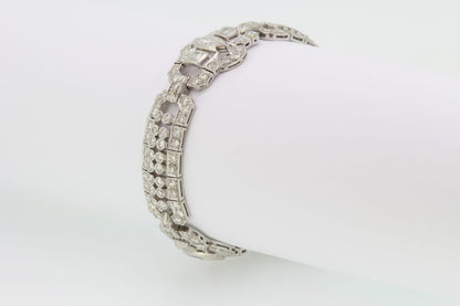Art Deco Platinum and Diamond Bracelet, 12 carat total