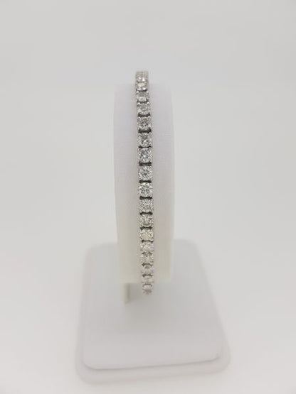 Diamond Line Bracelet in 18ct White Gold, 9.40 carats