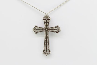 Baguette and Brilliant Diamond Cross Pendant in 18ct Gold, 3.60 carat total