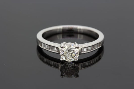 0.85ct Diamond Solitaire Engagement Ring with Baguette Cut Diamond Shoulders