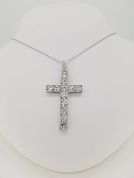 Diamond Cross Pendant in 18ct White Gold, 3.00 carat total; A traditional cross pendant set with 3 carats of sparkling diamonds