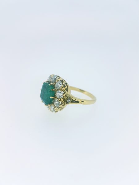 Emerald and Diamond Cluster Ring in Yellow Gold, 3.65 carats
