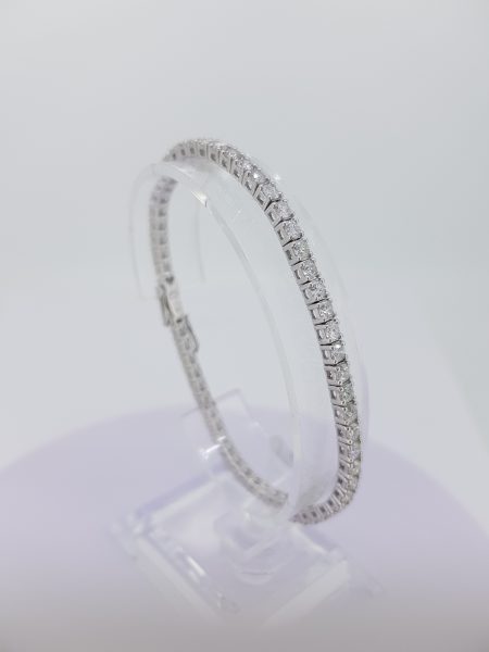 Diamond Line Bracelet in 18ct White Gold; 5.40 carats
