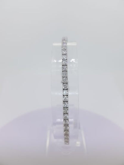 Diamond Line Bracelet in 18ct White Gold, 5.40 carat total