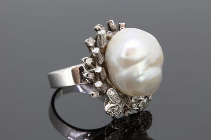 Contemporary South Sea Pearl and Diamond Dress Ring