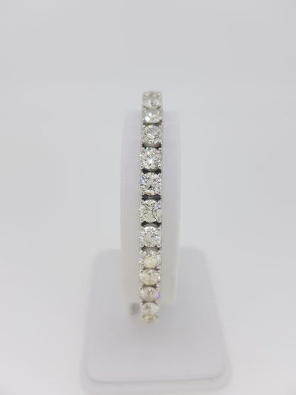 Diamond Line Bracelet in 18ct White Gold, 18.02 carat total