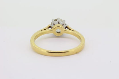 Classic 0.73ct Diamond Solitaire Engagement Ring in 18ct Gold