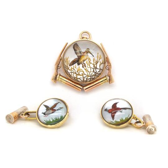 Antique Edwardian Essex Crystal Cufflinks and Brooch Suite; features game birds with shotgun and cartridge detailing, reverse intaglio, silver and 18ct gold