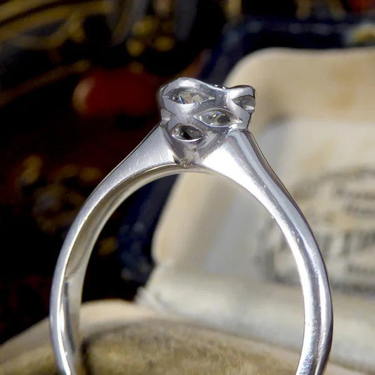 Diamond solitaire engagement ring in white gold.