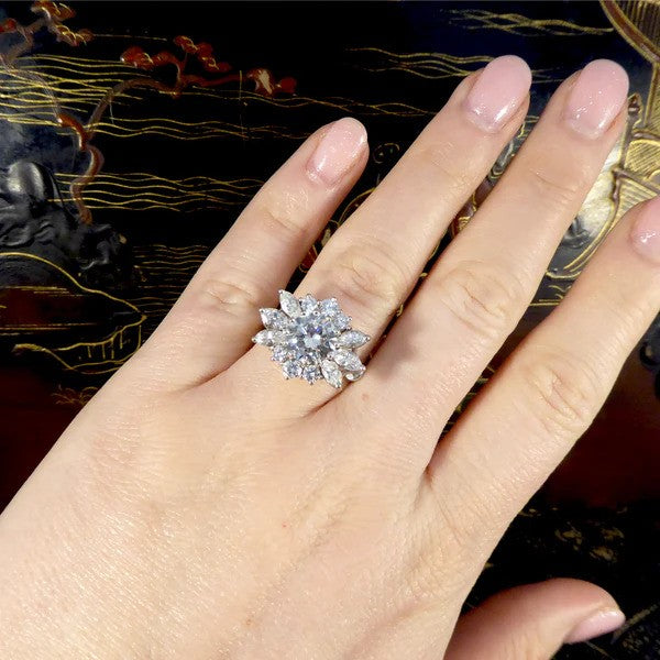 Diamond flower burst cluster ring in white gold