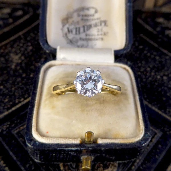 1920's 1.00 carat diamond solitaire engagement ring in gold and platinum.