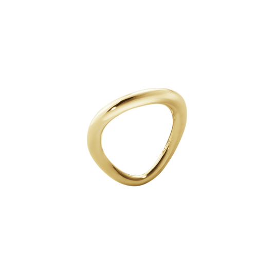 A yellow gold shaped ring