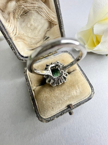 Preloved Vintage 1980s Emerald and Diamond Cluster Ring