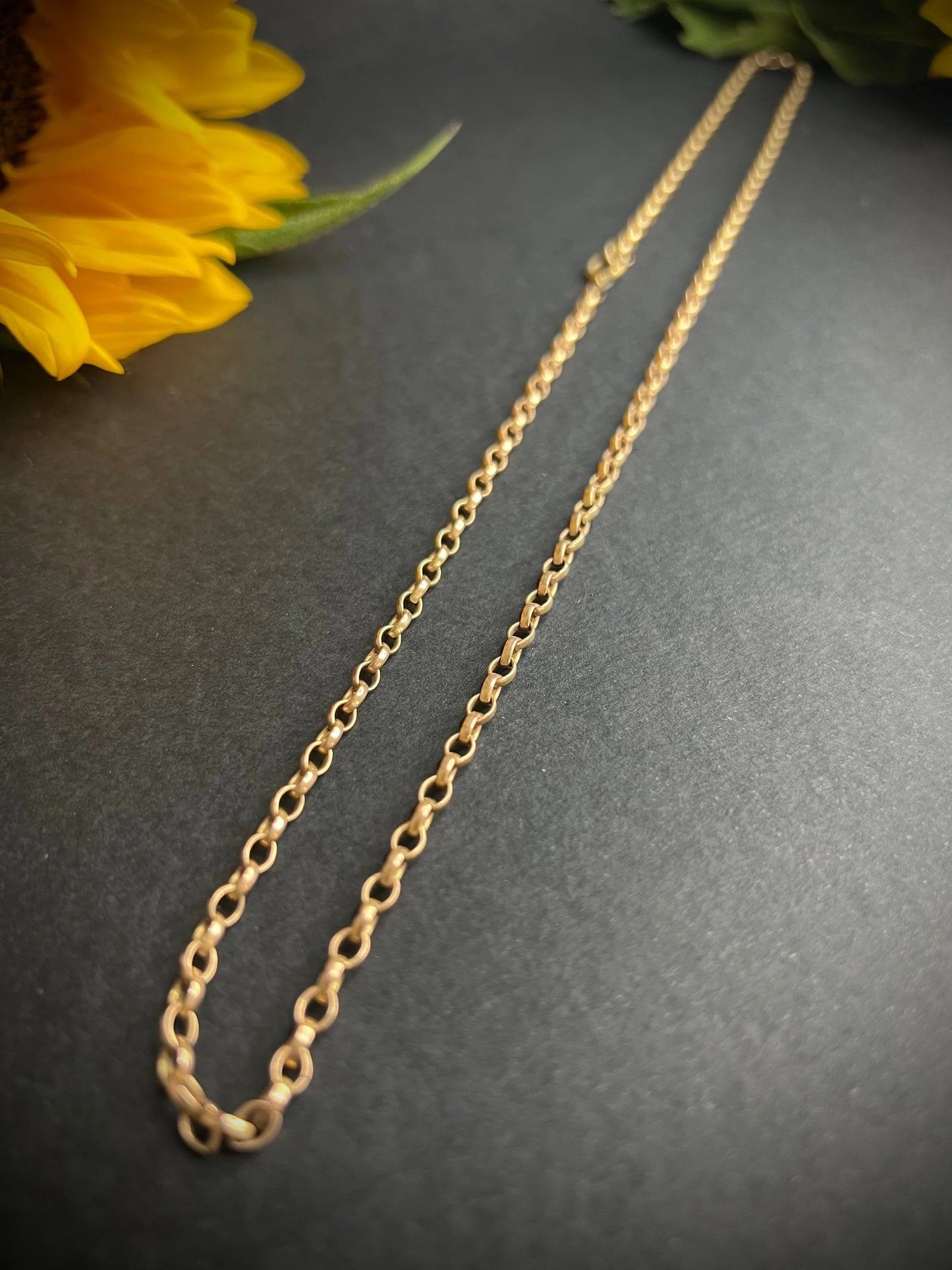 Vintage 9 ct Rose Gold, 1970's 22 3/4 Inch Oval Belcher Link Chain