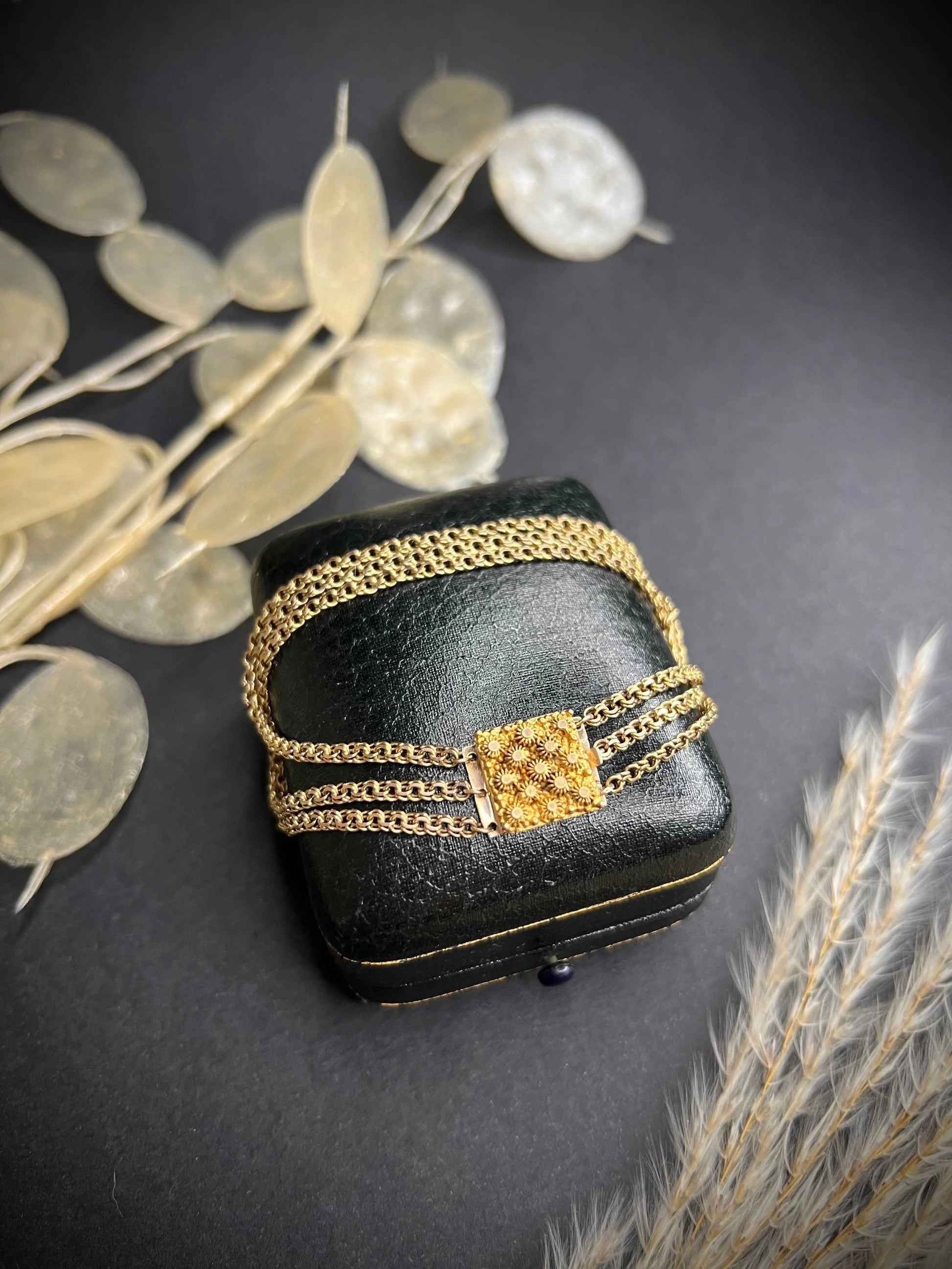 Antique 15 ct Gold Georgian Cannetille Chain Bracelet
