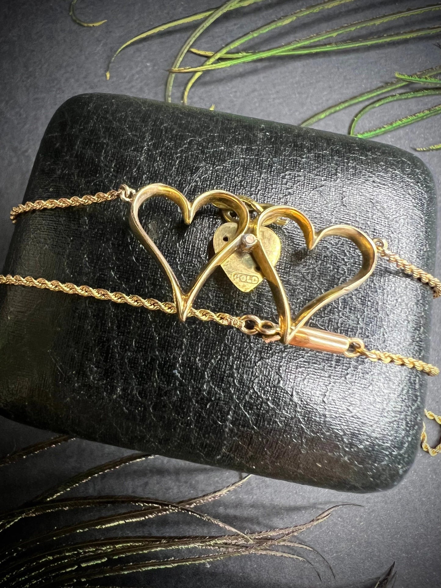 Antique 15 ct Gold Victorian Demantoid Garnet And Enamel Sweetheart Necklace