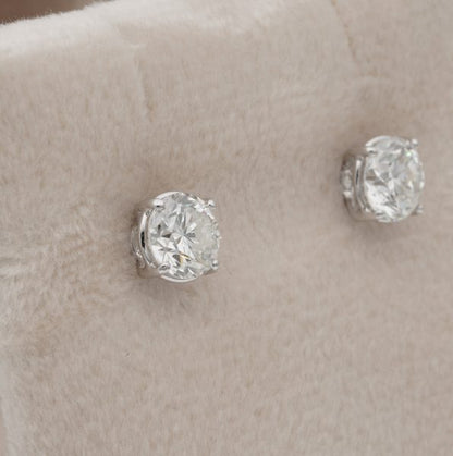 1.65ct Round Brilliant Cut Diamond Stud Earrings, IGN Certified